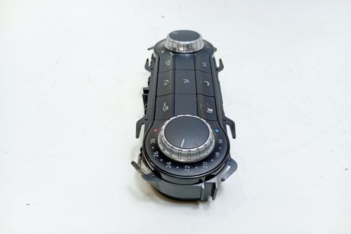 Panou  comanda clima A2469008215 Mercedes-Benz A-Class W176 seria
