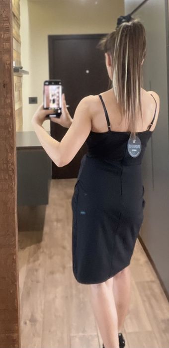 Елегантна рокля