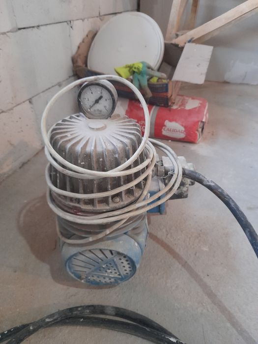 Компрессор СССР СОТИЛАДИ  давления 3.4 атмасфера