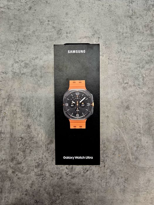 Часовник Samsung Watch Ultra Перфектен !!! Z-7339