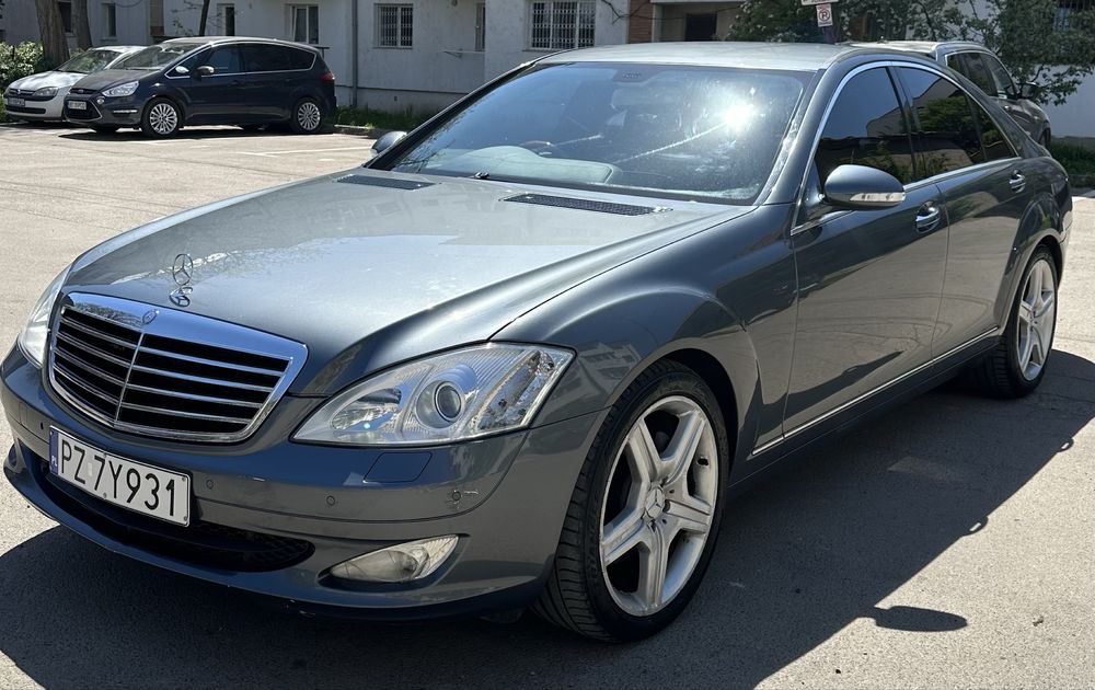 Mercedes-Benz S-Class S320 CDI.