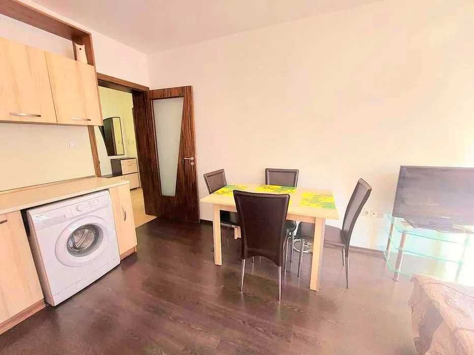 Дава се под наем Двустаен апартамент в к.к. Слънчев бряг - 65 кв.м за 28560 € - Снимка #2