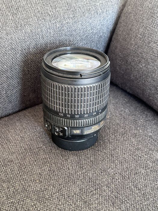 Nikon D5600 комплект с 18-105mm