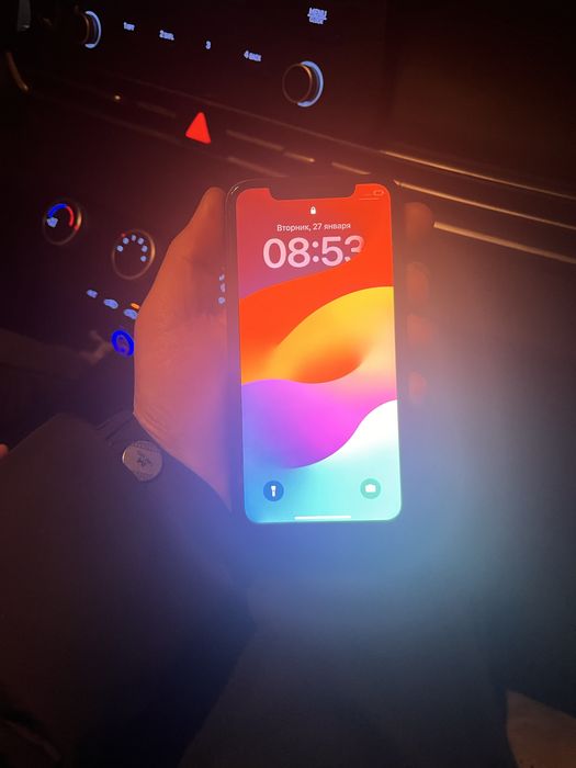 Продам Айфон Xr 128