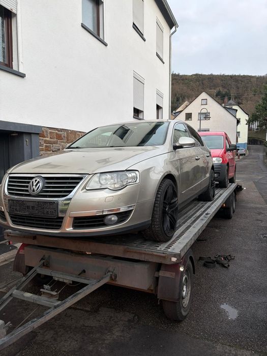 Usa passat b6 negru spate ,belina spate fata Auriu