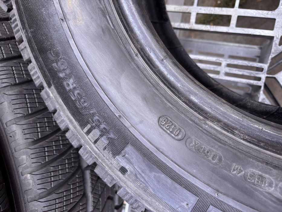 235/65/16 Michelin 2бр 2025