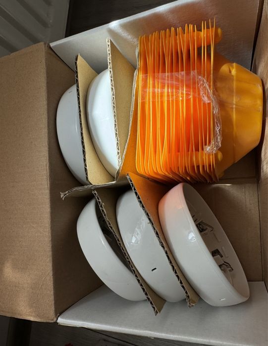 10 Detectoare de fum analogice din seria 700.