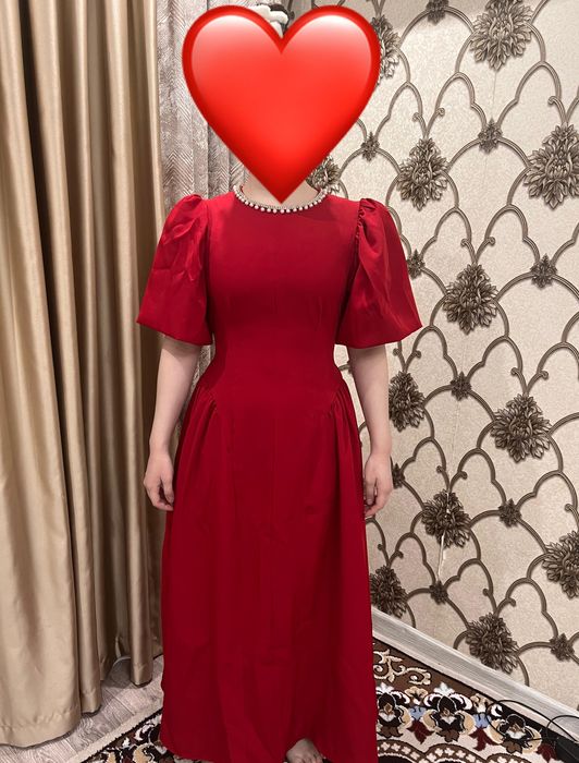 Вечерняя платья одавала один раз