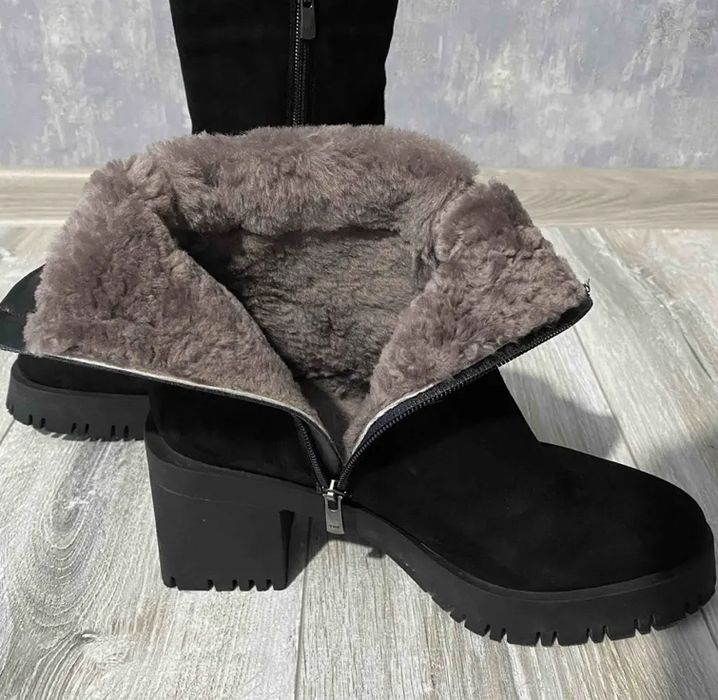 Ботинки замшевые