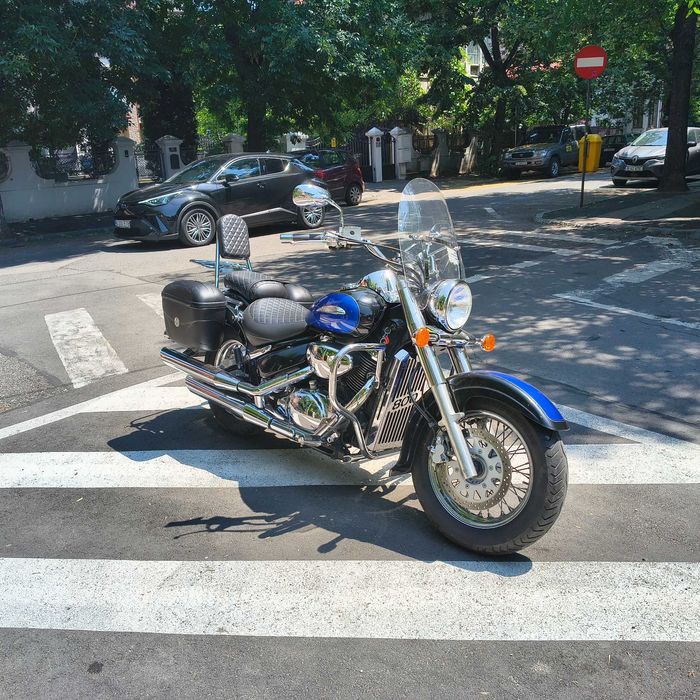 Vând Suzuki intruder vl 800 volusia