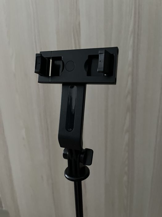 Selfie stick bluetooth 10M cu trepied incorporat