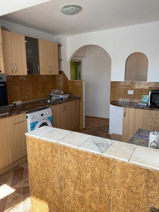 Închiriez apartament 2 camere
