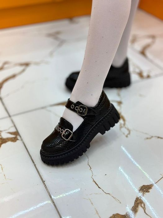 Детская обувь Школа