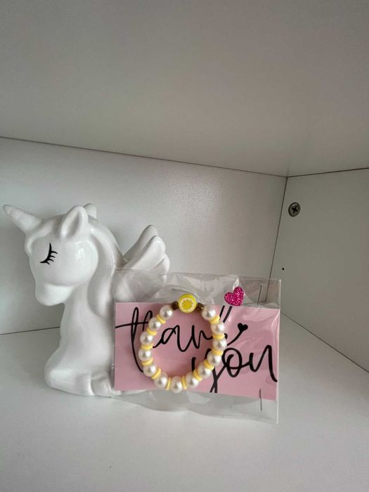 Ръчно изработени гривни