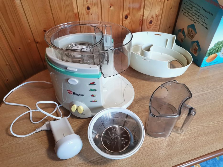 Storcător fructe / Gyümölcs szorító