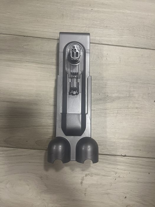 Accesori ,perie dyson gen5 si cot,teava,suport perete