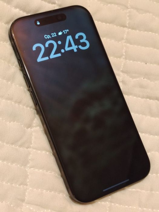 Продам iPhone 16pro