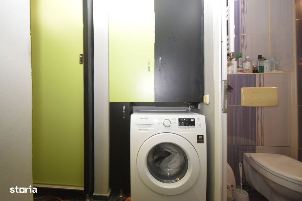 Apartament 4 camere, balcon, Rovine, Craiova