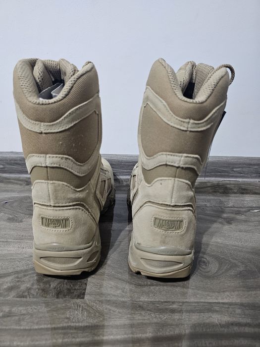 Bocanci militari Magnum nr 41, dimensiune talpic 26,5 cm, talpă vibram