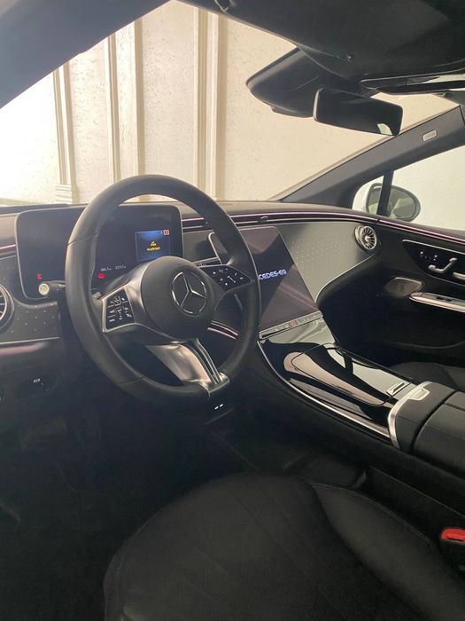 Mercedes Benz EQE 350+