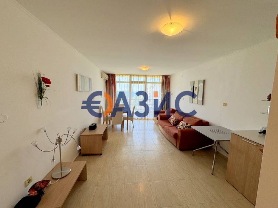 Продава се Двустаен апартамент в Свети Влас - 74 кв.м за 1555 €/кв.м - Снимка #10