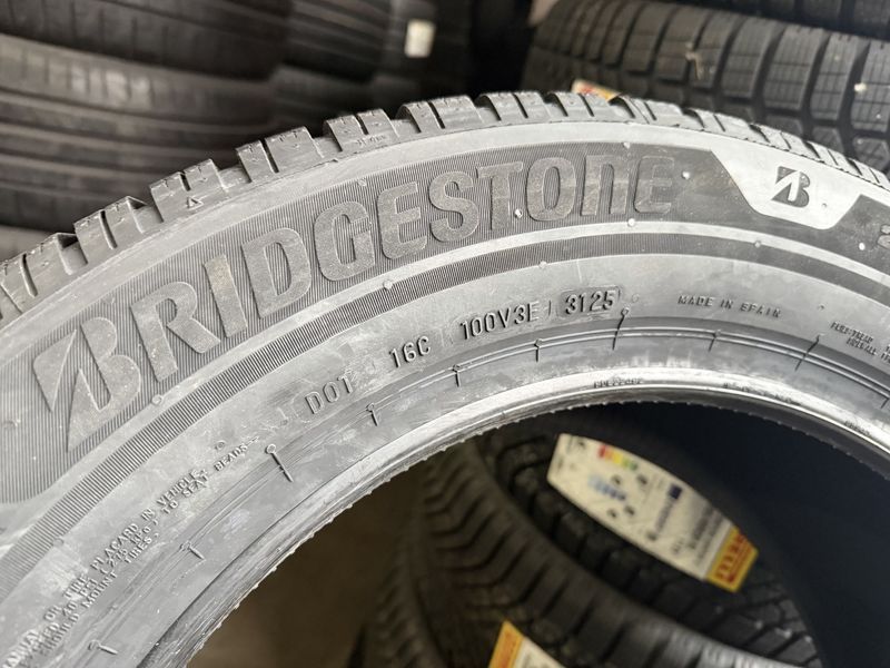 235/60/18 BRIDGESTONE 4бр