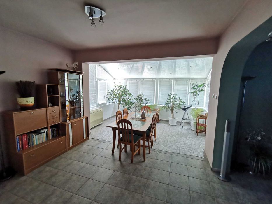 Продава се Етаж от къща в Стара Загора, Център - 181 кв.м за 1437 €/кв.м - Снимка #2