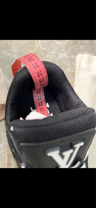 Vand Adidasi Louis Vuitton
