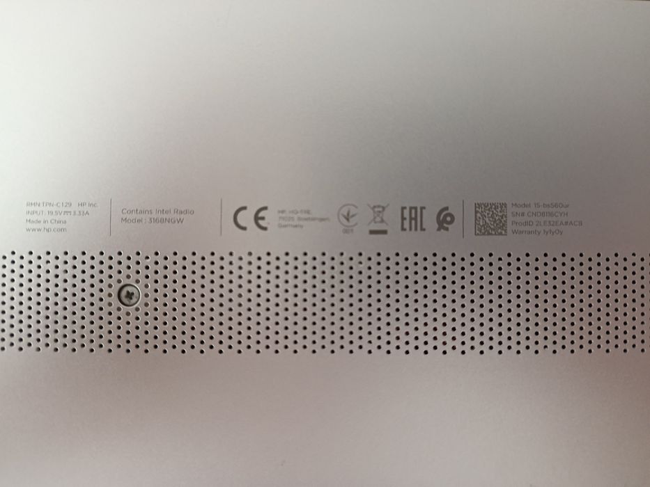 Ноутбук HP 15-bs-560ur