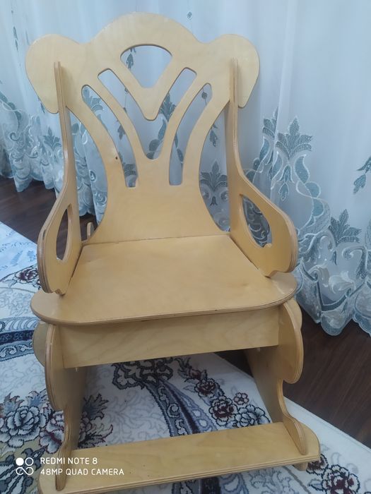 Tebranadigan bolalar stuli