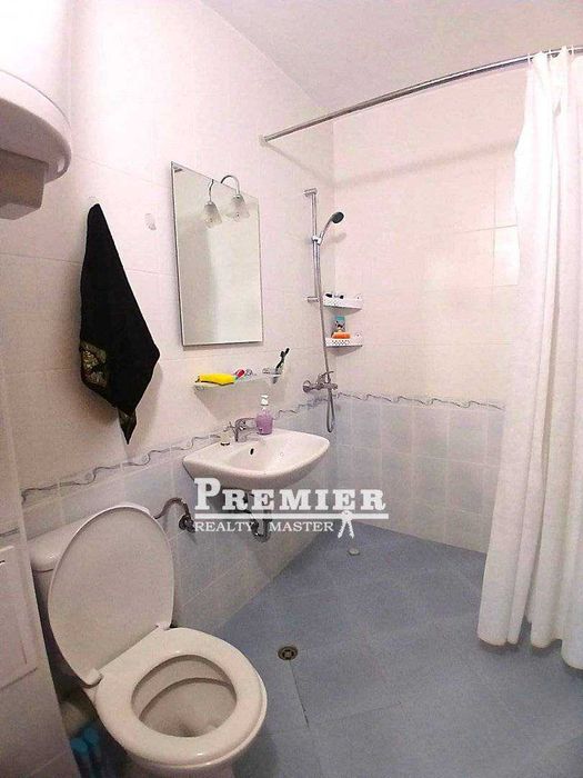 Продава се Двустаен апартамент в к.к. Слънчев бряг - 66 кв.м за 1273 €/кв.м - Снимка #2