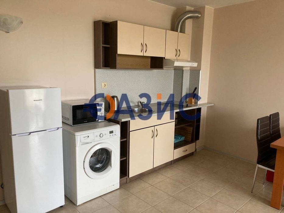 Продава се Двустаен апартамент в к.к. Слънчев бряг - 61 кв.м за 1296 €/кв.м - Снимка #1