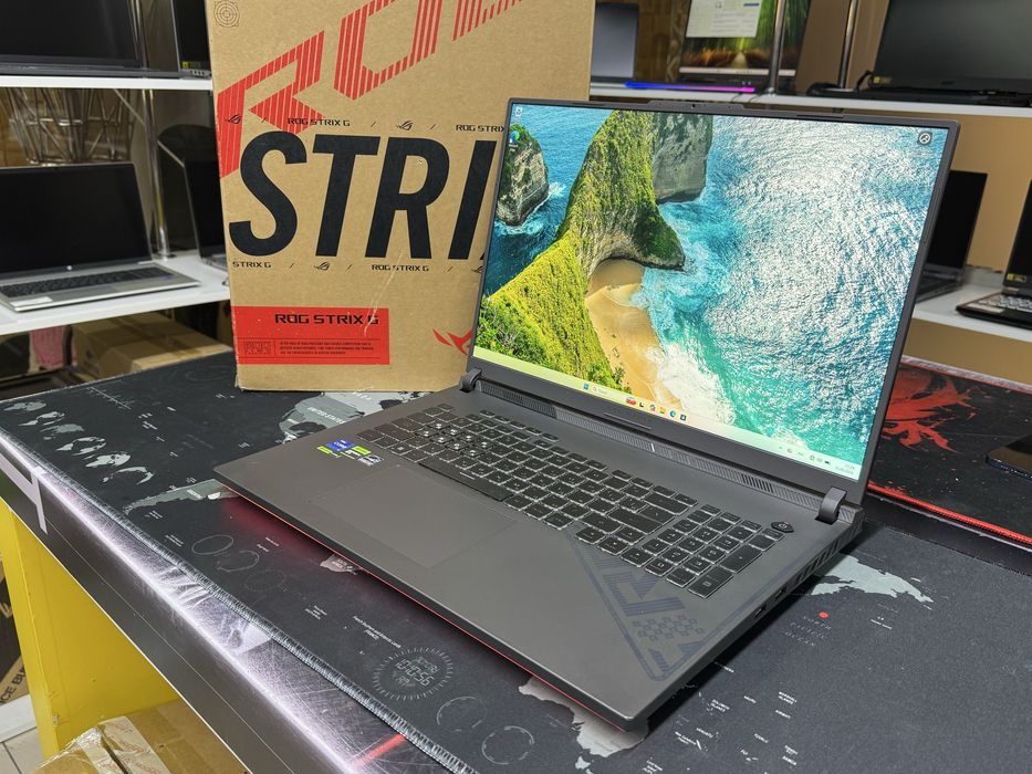 Игровой Asus ROG Strix G18 i7-13650HX/16GB/SSD1TB/RTX4060 8GB
