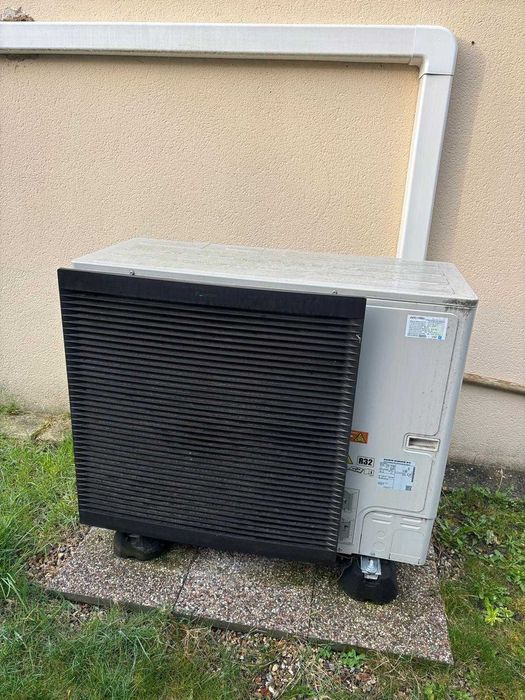 Pompa de caldura 14kW --- Daikin Altherma 3 R F cu boiler de inox 180L