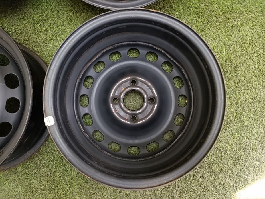 Диски R15 4×108 на Audi.