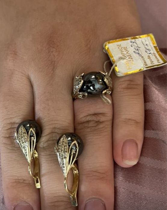 Комплект золотых украшений