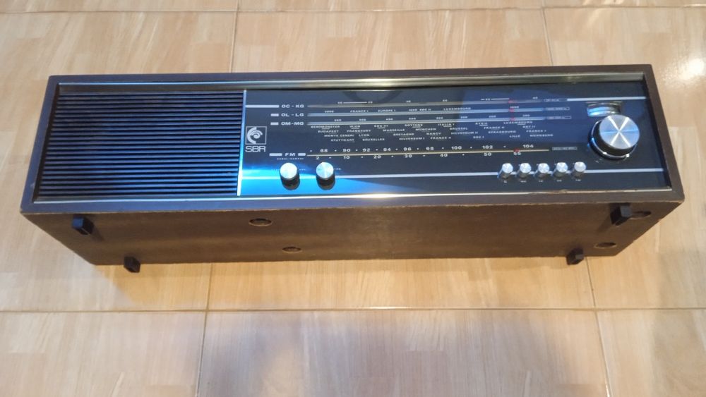 Radio SBR-R33 Belgia 1968, superheterodina, functionabil