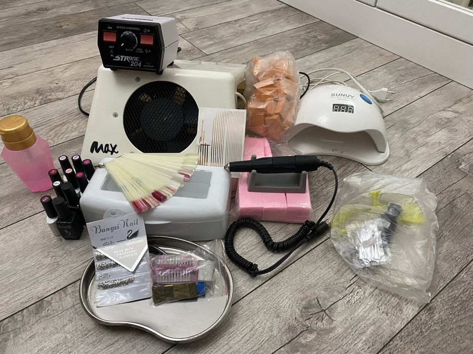 Маникюрный набор для ногтей