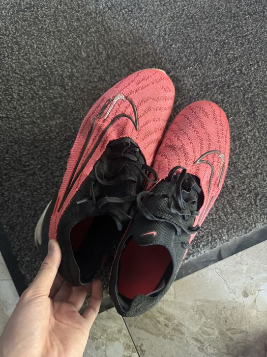 футбольные бутсы Nike phantom gx