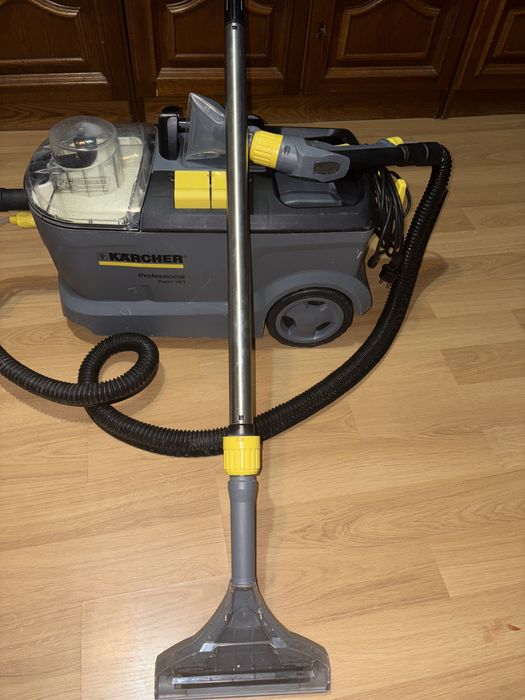 Aspirator profesional Kärcher Puzzi 10/1
