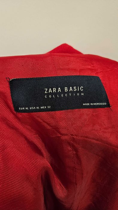 Червено сако ZARA