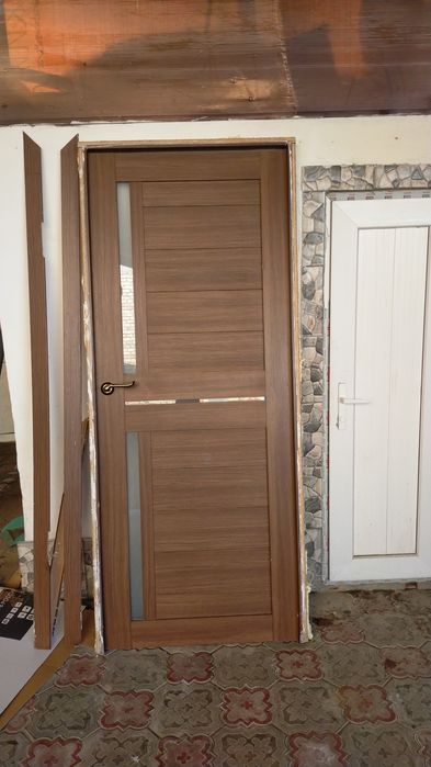 Продам двери межкомнатные