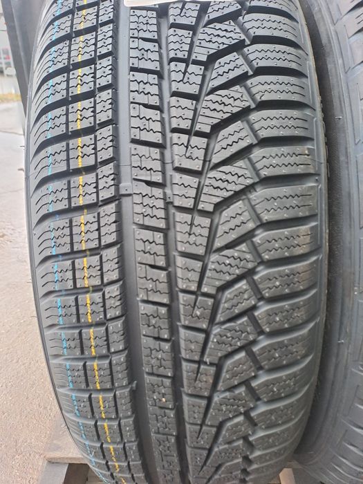 2бр. Нови 205/60/17 Hankook