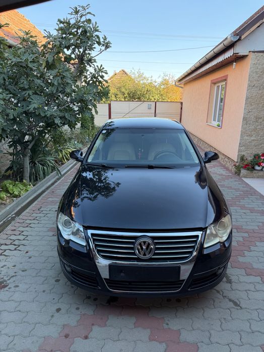 VOLKSWAGEN Passat 0 — imagine 1