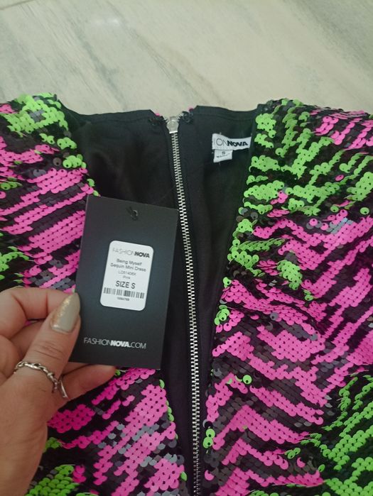 Супер ефектна дамска рокля с пайети