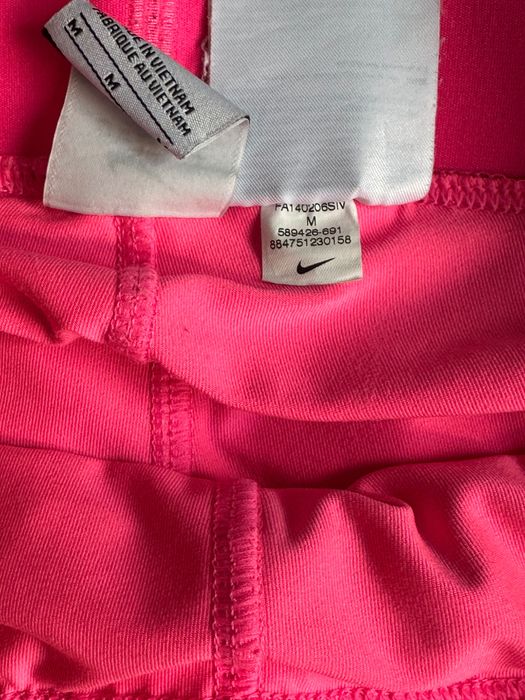 Дамски къси панталонки Nike