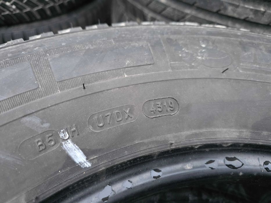 6бр Летни гуми за бус 225 75 16 С - Michelin