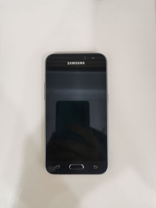 Samsung Galaxy J1 (2016)