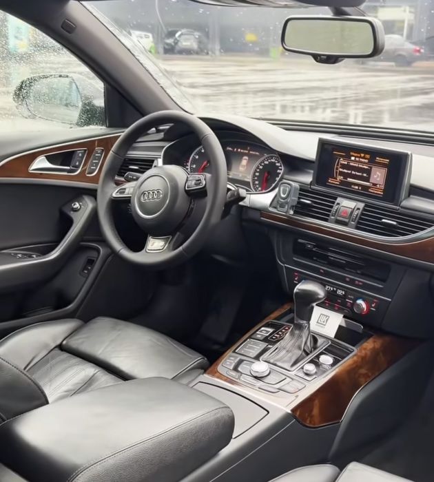 Audi A6 C7 3.0 TFSI Quattro Пневмо / Максимальная комплектация / Идеал