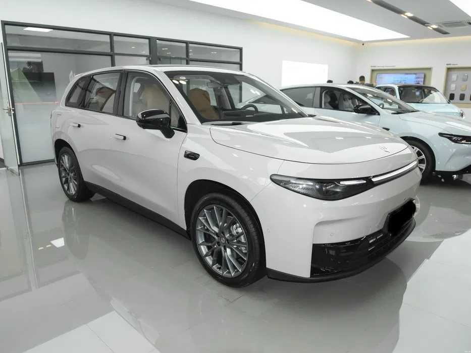 Leapmotor C10 gibrid va elektor 2025 nasiya va naxt